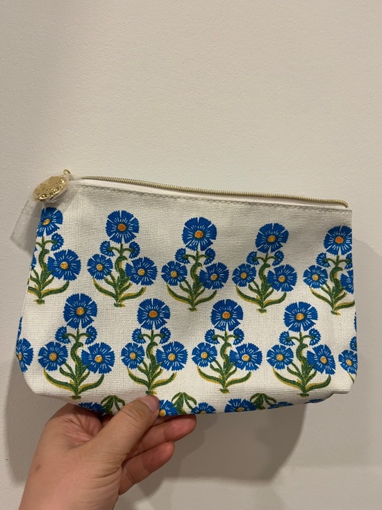 Estee Lauder Handbags - Estee Lauder Blue Floral Canvas Cosmetic Pouch